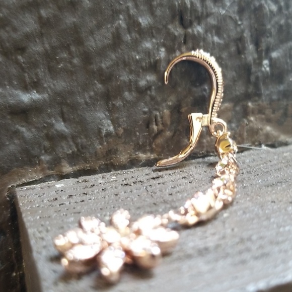 Beautiful Rose Gold Givenchy drop earrings. - Picture 3 of 4